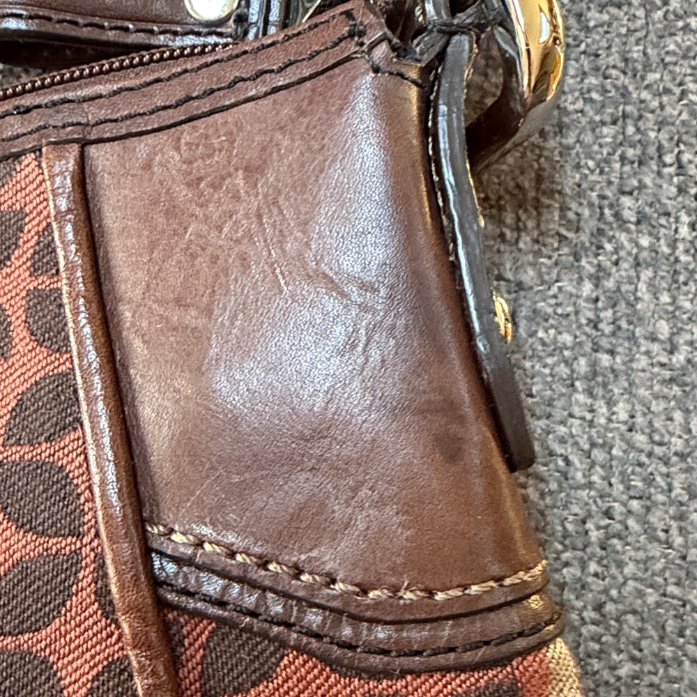 Fossil Multicolor Patterned Shoulder Bag - Picture 2 of 10